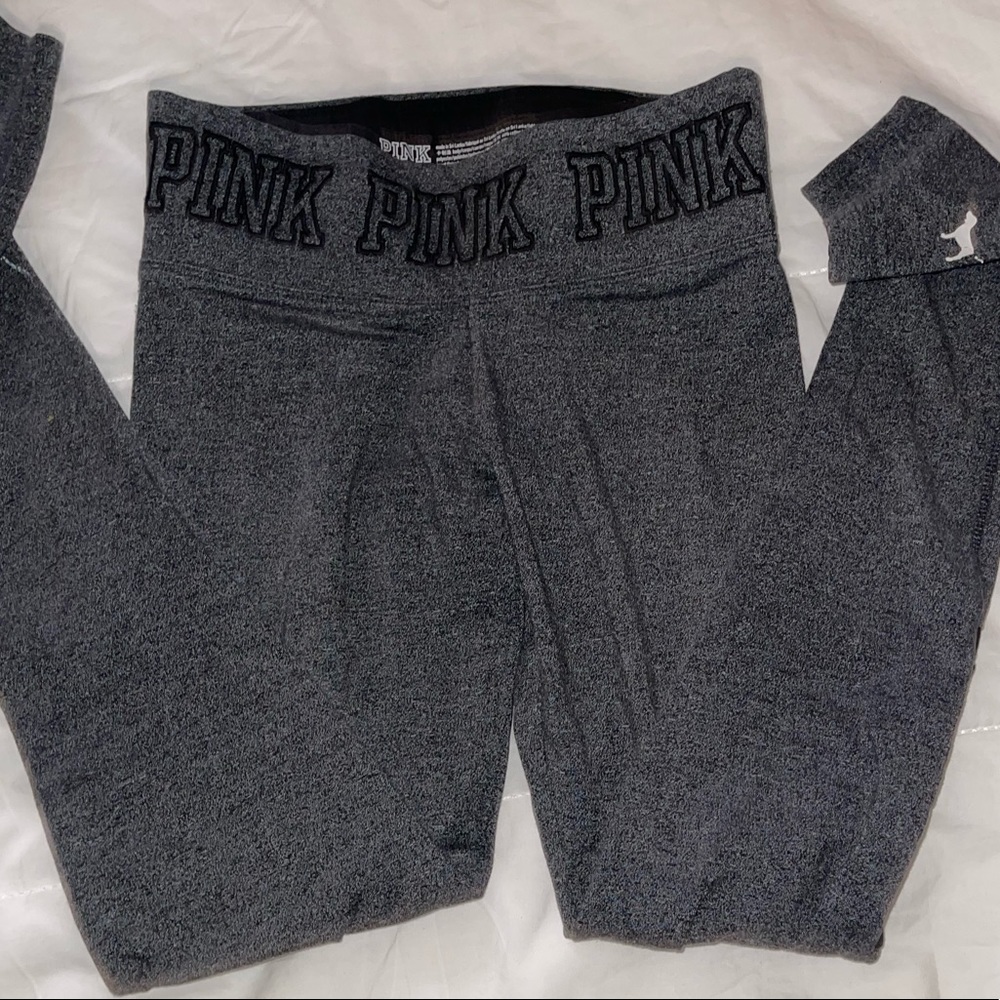 PINK Victoria’s Secret YOGA leggings🖤
